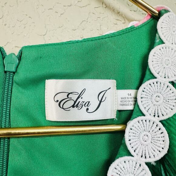 Eliza J Sleeveless Floral Embroidered Lace Trim A-Line Sheath dress Size 14 NWOT - Picture 9 of 12